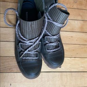 New Sorel booties wedges green